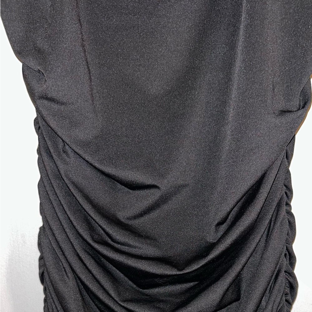 Black elegant dress - Picture 3 of 3